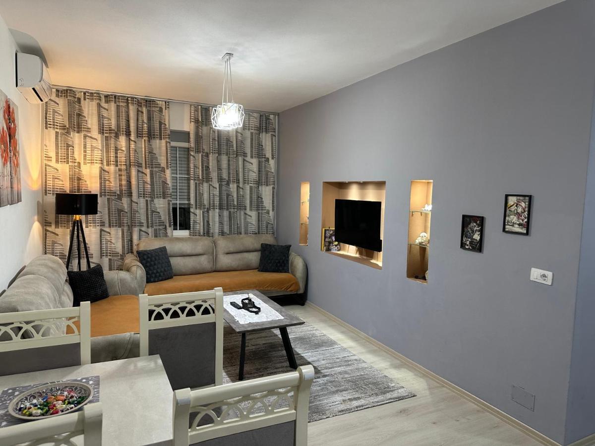 Grace's Centre Apartment Shkodër Extérieur photo