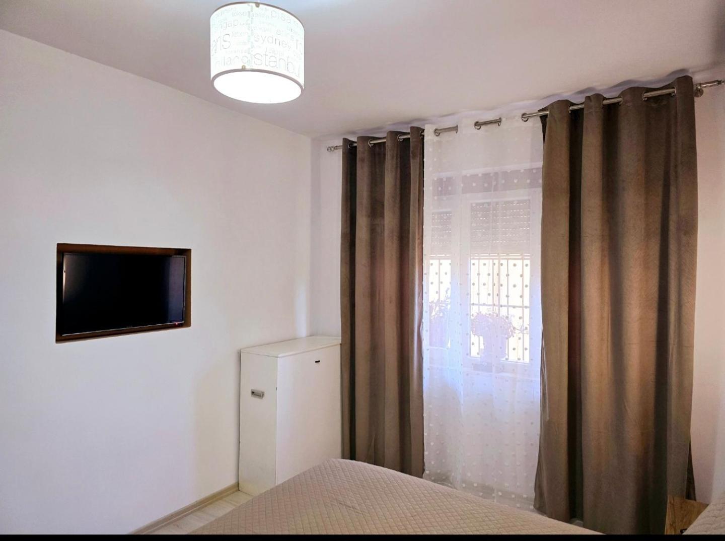 Grace's Centre Apartment Shkodër Chambre photo